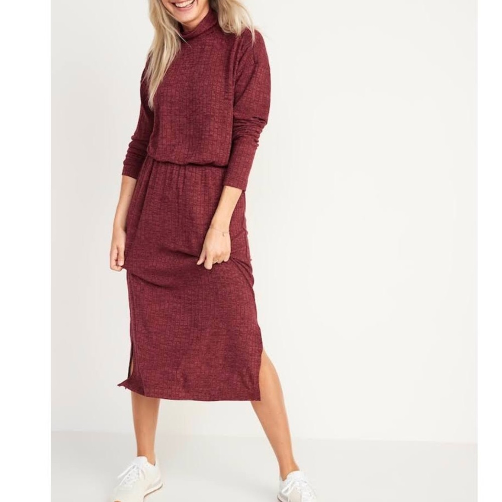 Dark Red turtleneck long sleeve midi dress NWT SMALL